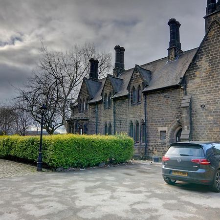 Villa The Old Vicarage - Secure Parking, Fast Wifi, Garden à Leeds  Extérieur photo