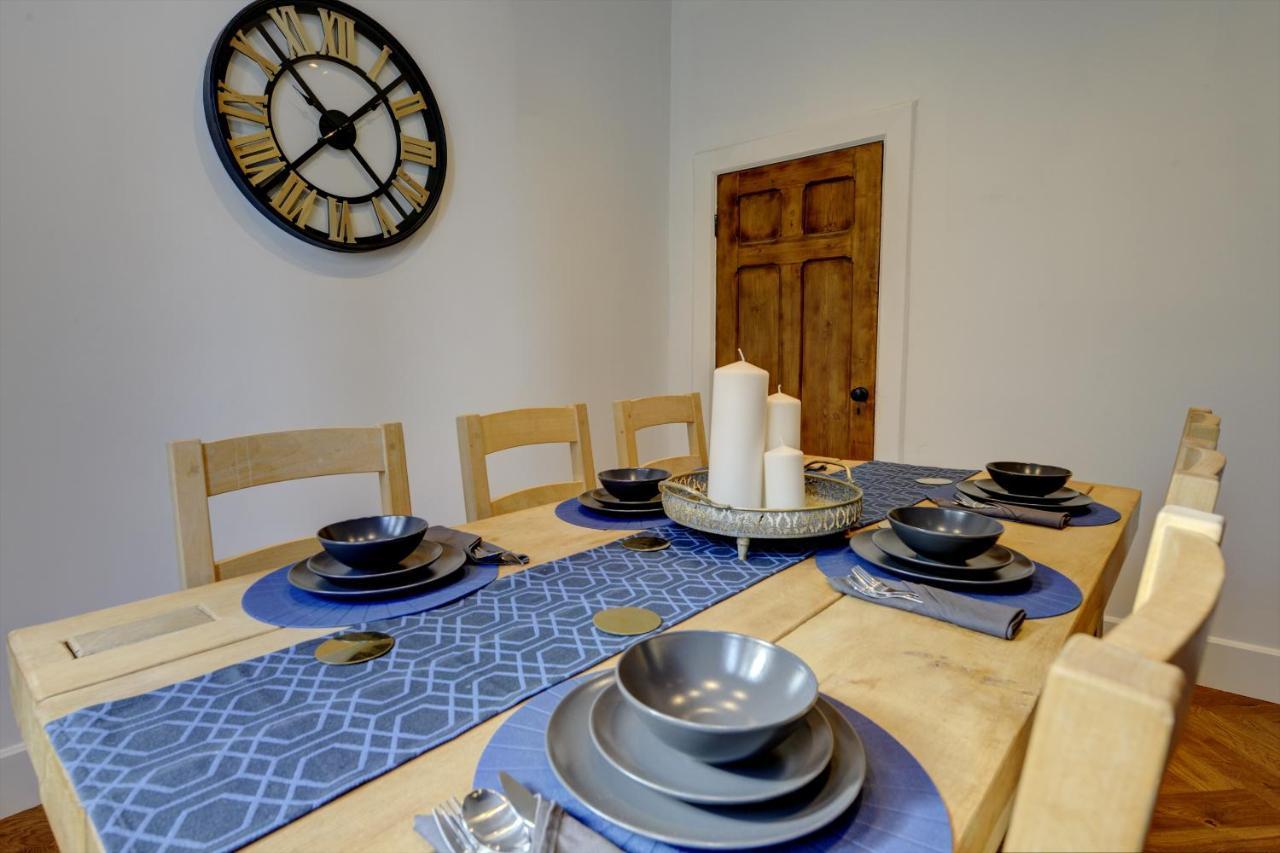 Villa The Old Vicarage - Secure Parking, Fast Wifi, Garden à Leeds  Extérieur photo