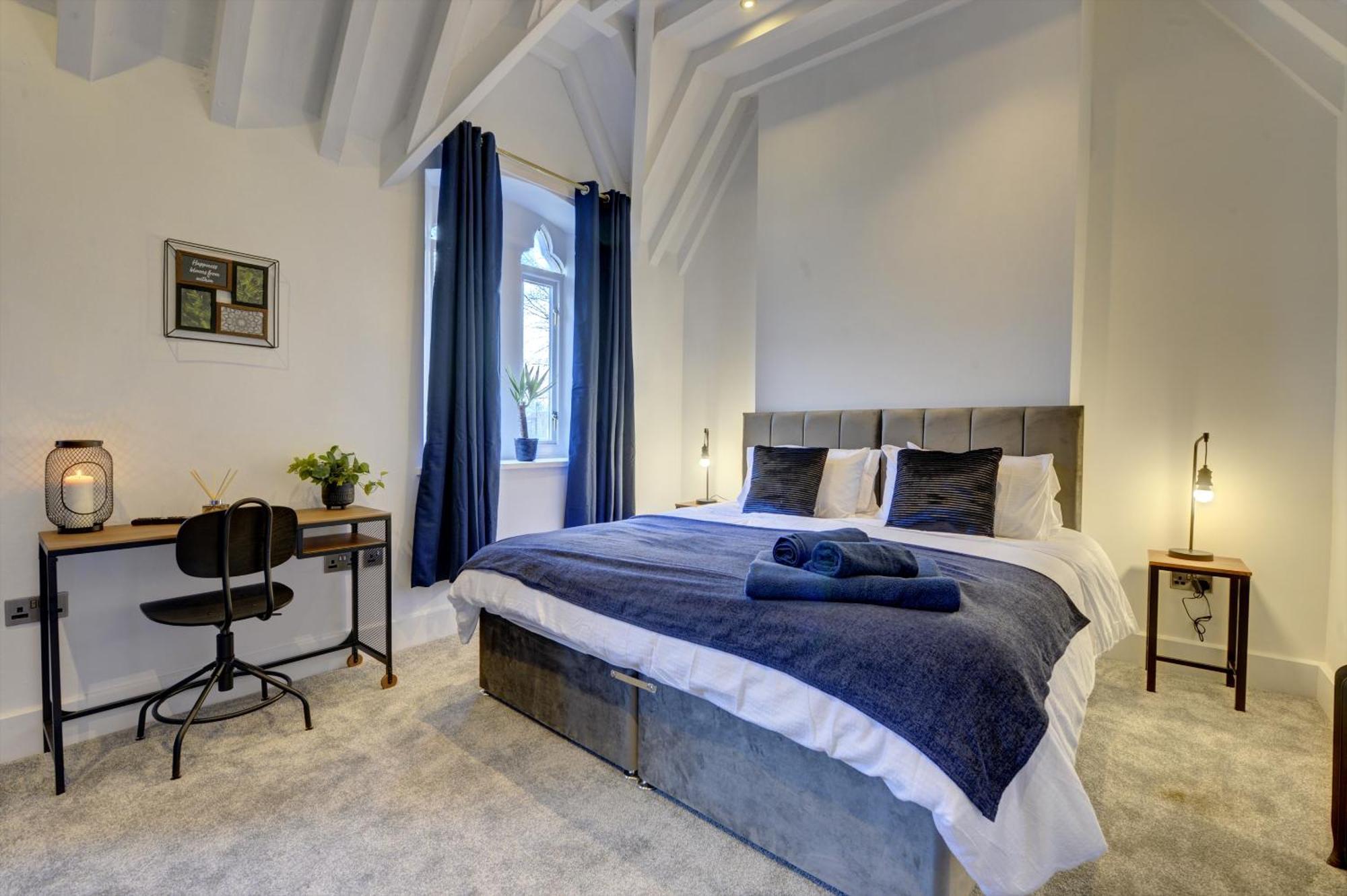 Villa The Old Vicarage - Secure Parking, Fast Wifi, Garden à Leeds  Extérieur photo