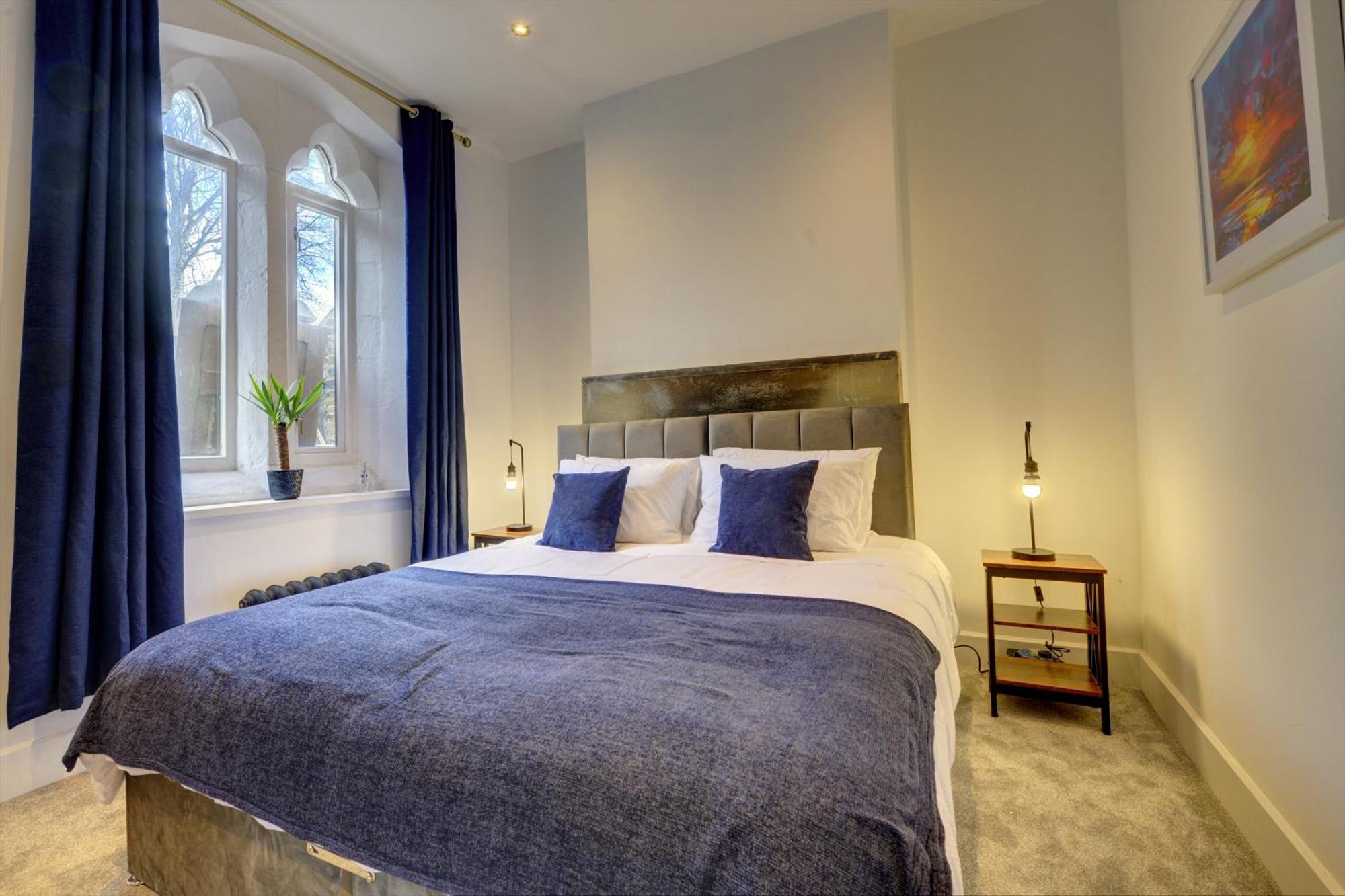 Villa The Old Vicarage - Secure Parking, Fast Wifi, Garden à Leeds  Extérieur photo